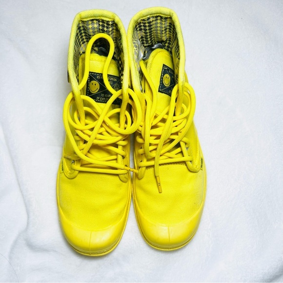 PALLADIUM PAMPA SMILEY FEST BAG BLAZING YELLOW - 5.5 - Picture 3 of 16